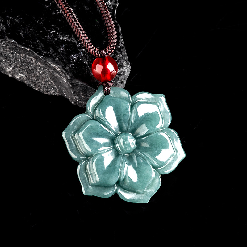 Usa Vintage Fashion - Burmese Jadeite Flower Pendant Necklace Stone