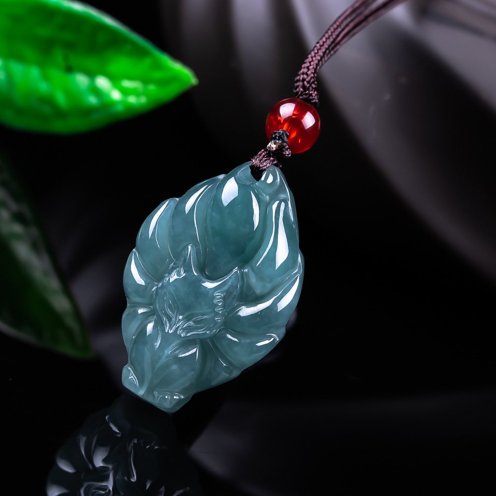 Usa Vintage Fashion - Natural Burmese Jadeite Fox Pendant Necklace