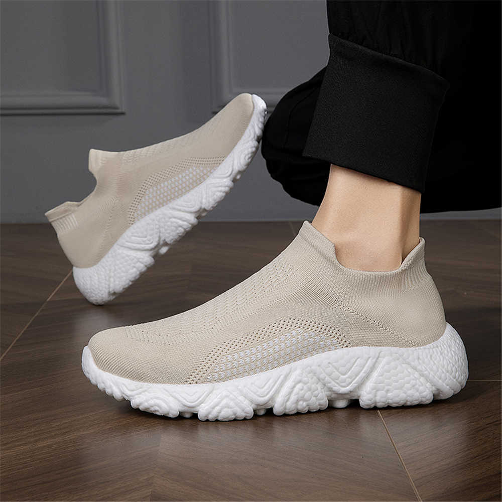 Vintage Fashion For Mens - Flatform Appearance Increases Vintage Sneakers Flats
