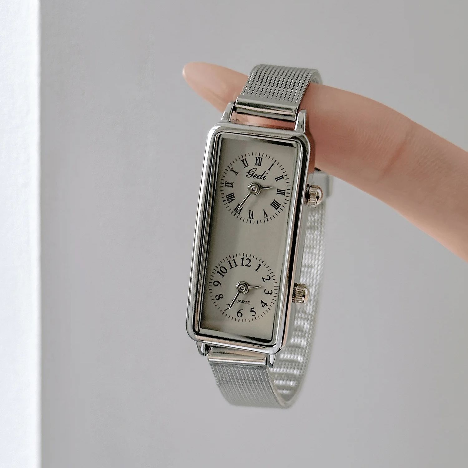 Vintage Fashion Watches - GEDI Fashion Creative Women's Watches Dual-Movement