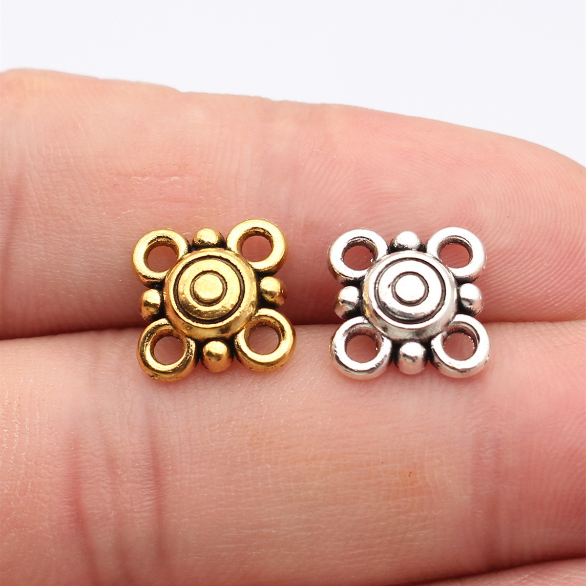 WYSIWYG 20pcs 15x15mm Antique  - Vintage Fashion Nova 评论和价格