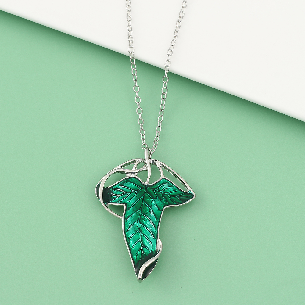 Vintage Green Leaf Pendant Nec - Vintage Fashion Accessories 评论和价格