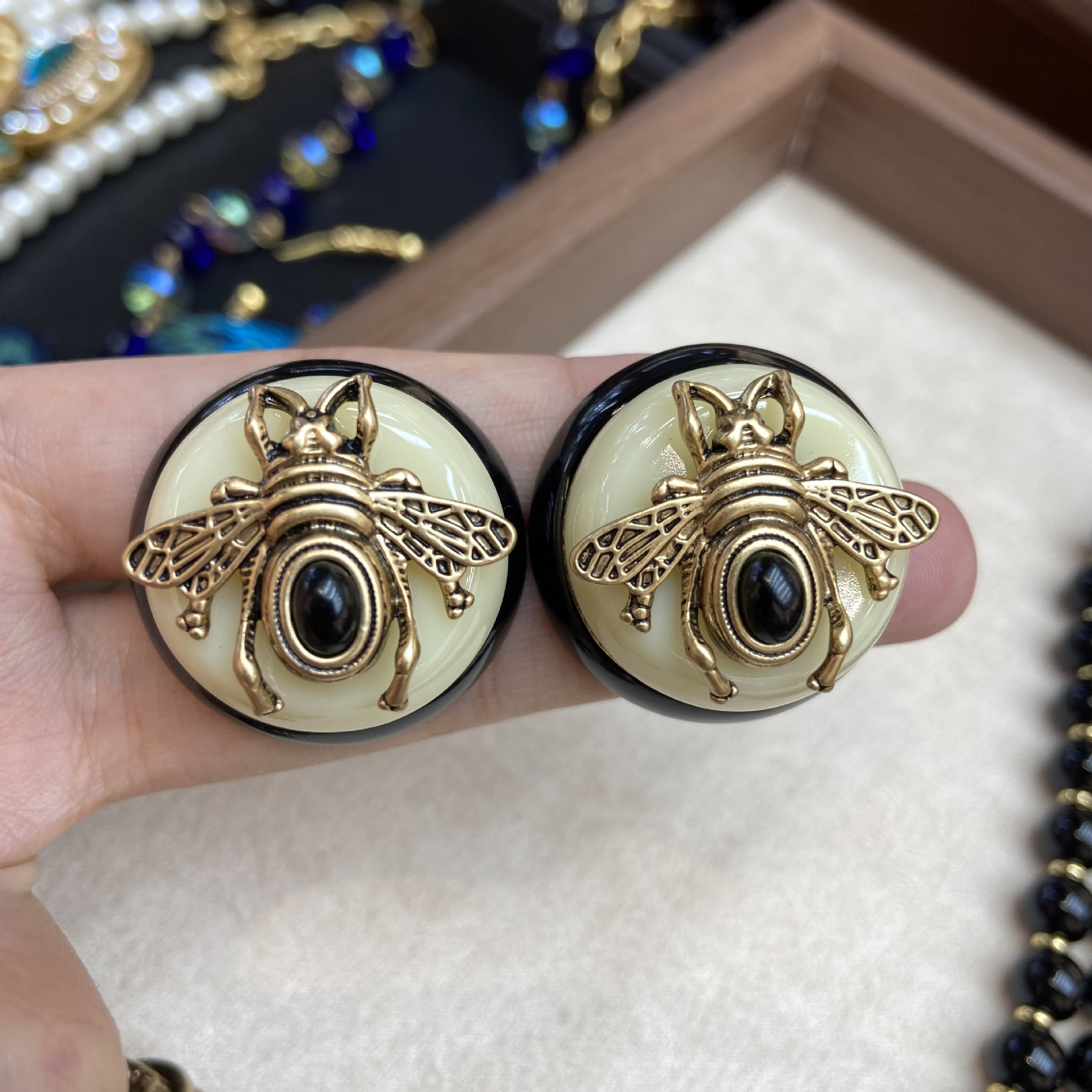Set black  Bee pendant necklac - Vintage Fashion Rings For Women 评论和价格