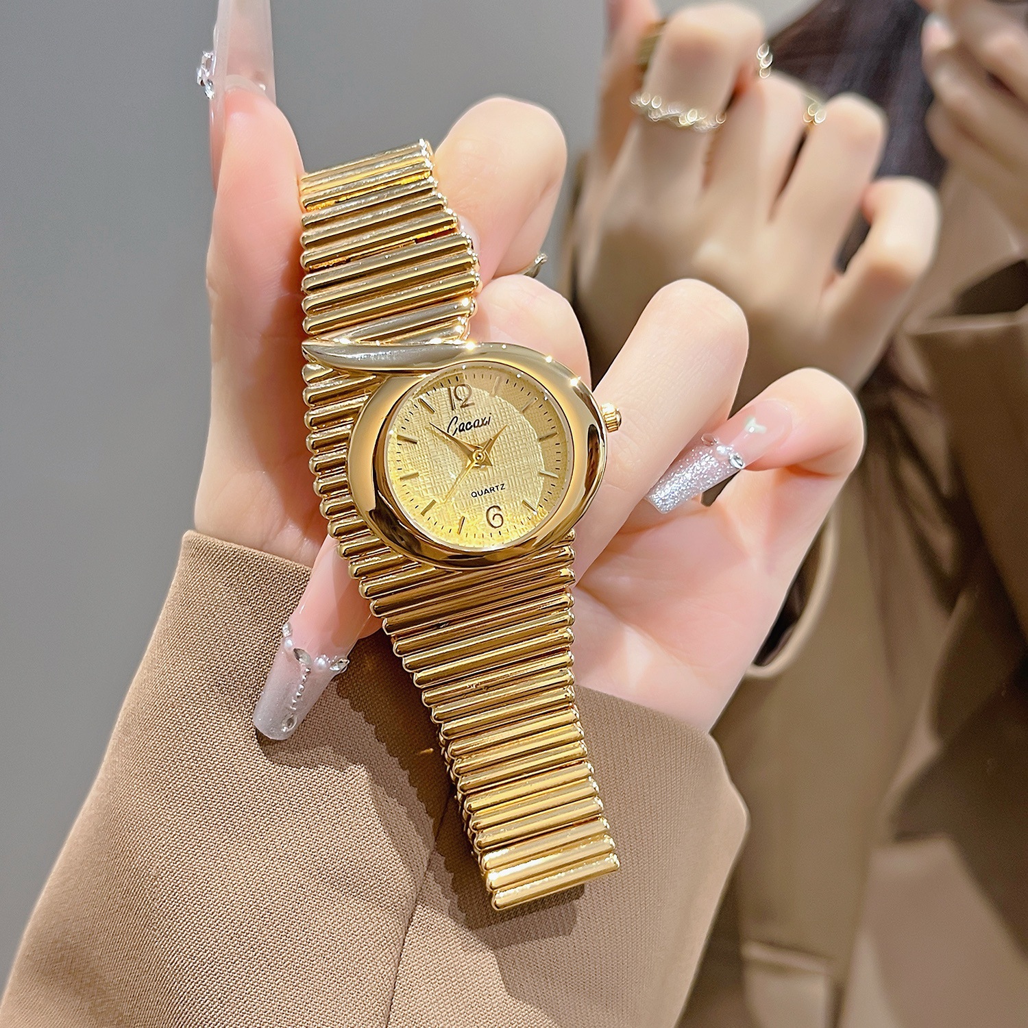 CQ527 Vintage Shaped Quartz Wa - Vintage Fashion Watches 评论和价格