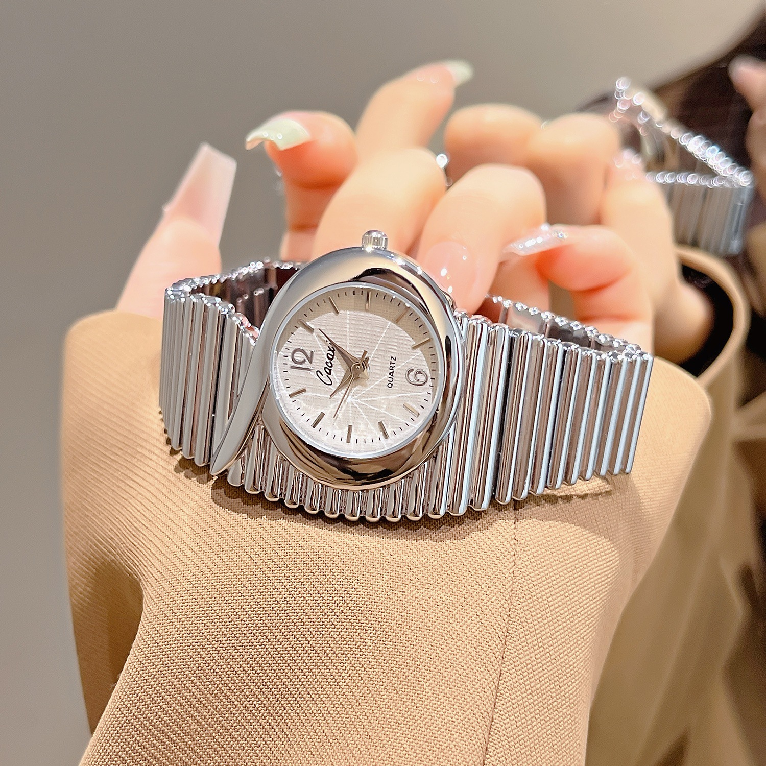 CQ527 Vintage Shaped Quartz Wa - Vintage Fashion Watches 评论和价格