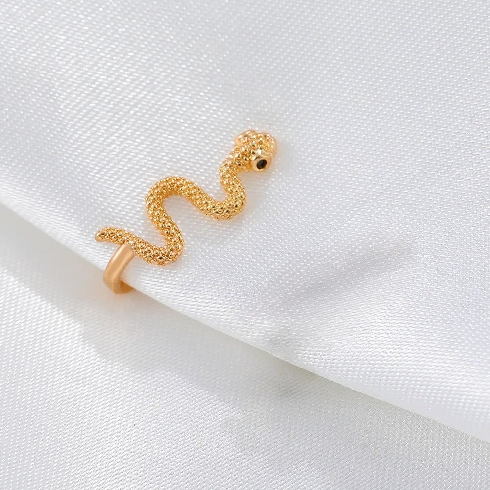 Gold Textured Snake Shape Nose - Vintage Fashion Rings For Women 评论和价格