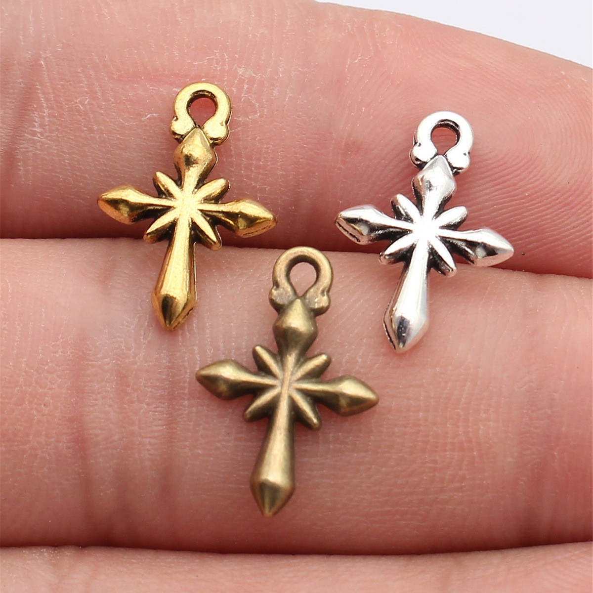 WYSIWYG 40pcs 18x12mm 3 Colors - Vintage Fashion Nova 评论和价格