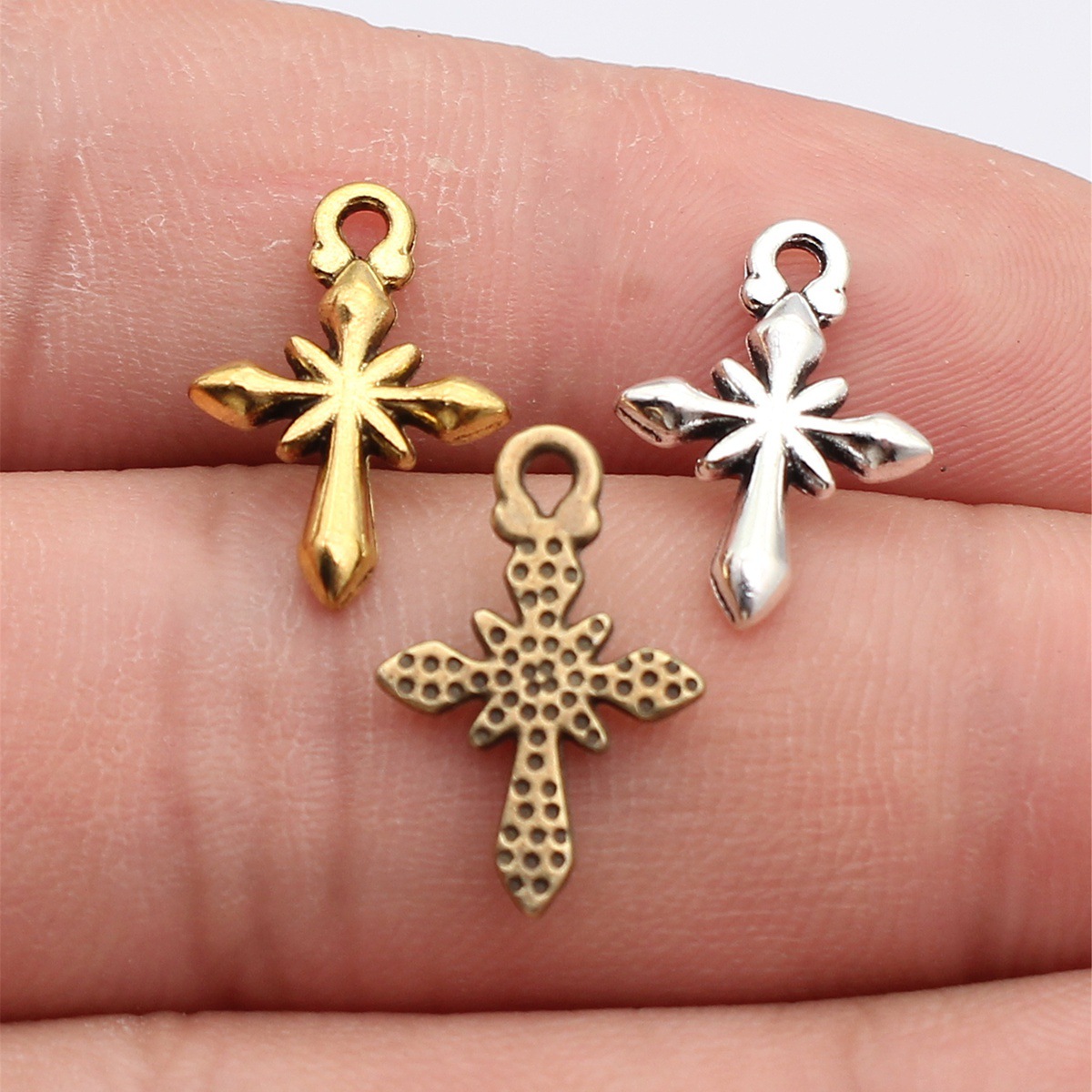 WYSIWYG 40pcs 18x12mm 3 Colors - Vintage Fashion Nova 评论和价格