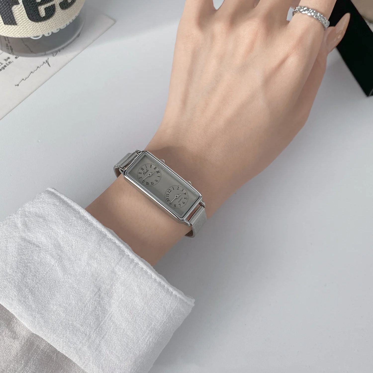 GEDI Fashion Creative Women's  - Vintage Fashion Watches 评论和价格