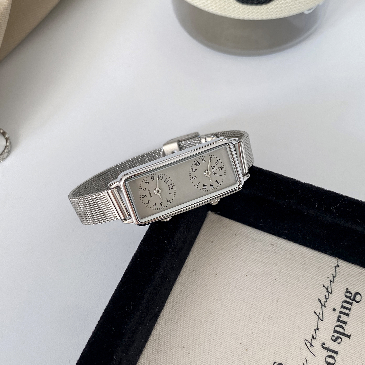 GEDI Fashion Creative Women's  - Vintage Fashion Watches 评论和价格